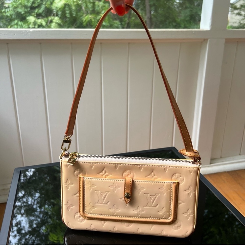 Authentic Louis Vuitton Mallory mini bag classic monogram vernis Y2K - Picture 4 of 14